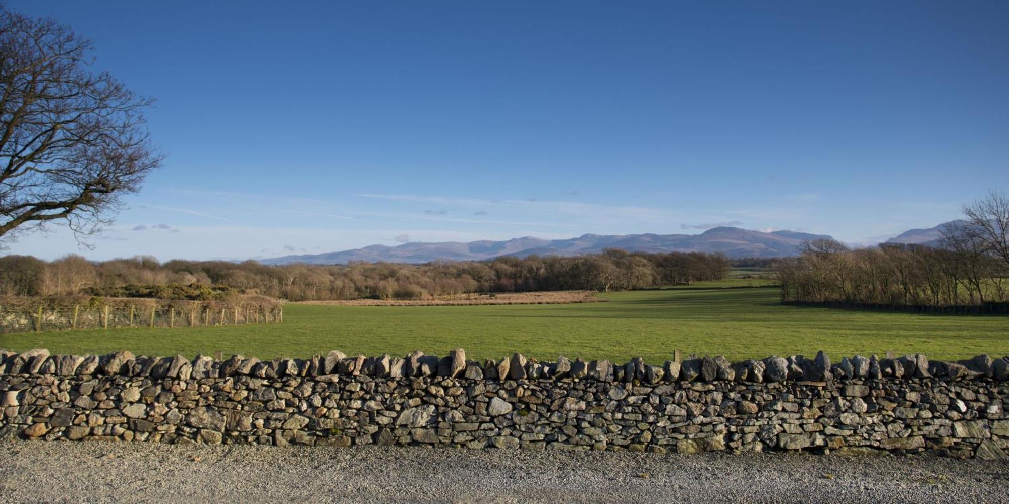 The Outbuildings Villa Newborough  Buitenkant foto